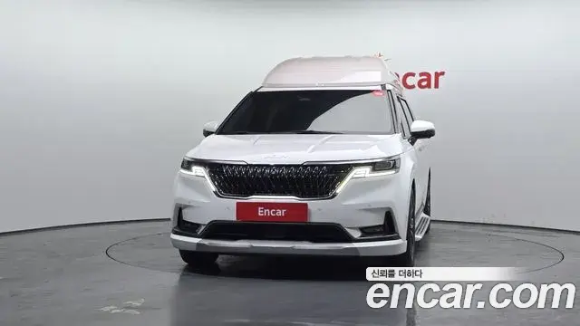 Kia Carnival 2021 — Фото 3/20