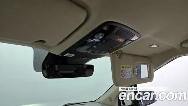 Kia Carnival 2021 — Фото 17/20