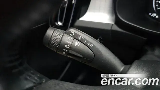 Volvo XC40 2019 — Şəkil 11/20