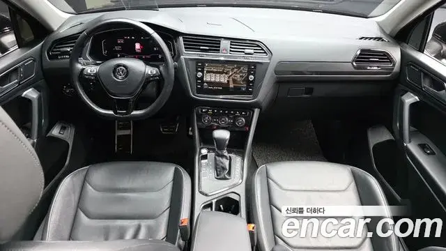 Volkswagen Tiguan Allspace 2020 — Şəkil 19/20