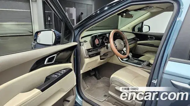 Kia Carnival 2021 — Фото 9/20