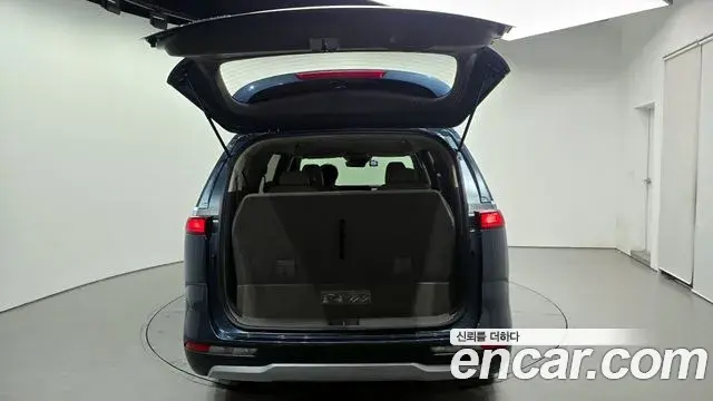 Kia Carnival 2021 — Фото 20/20