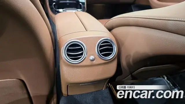 Mercedes-Benz E-Class 2020 — ფოტო 20/20