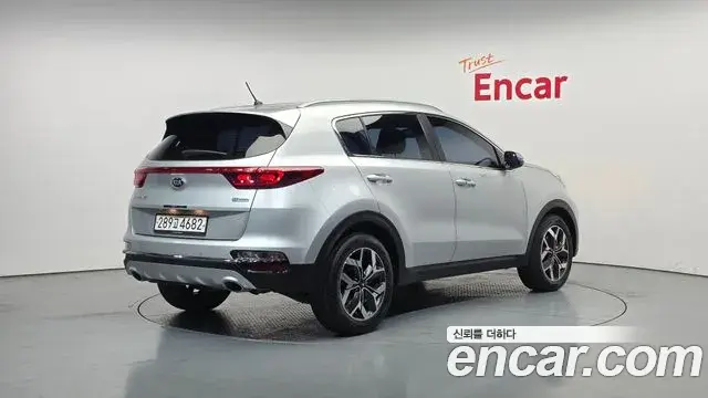 Kia Sportage The Bold 2020 — ფოტო 14/20