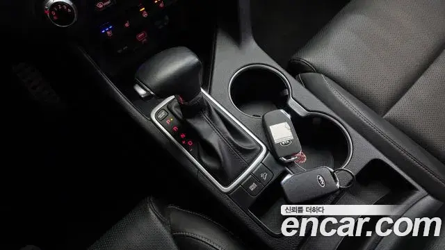 Kia Sportage The Bold 2020 — ფოტო 19/20