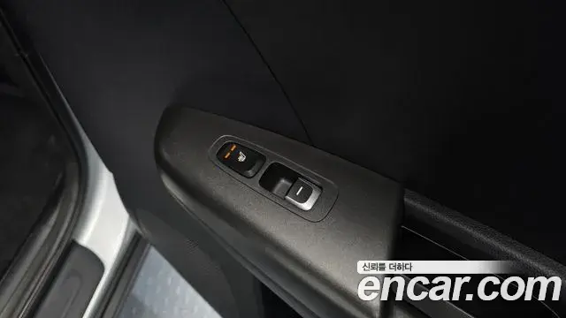 Kia Sportage The Bold 2020 — ფოტო 8/20