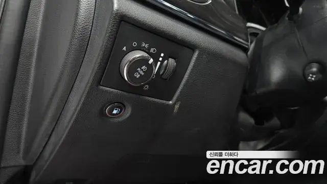 Jeep Grand Cherokee 2018 — Photo 17/20