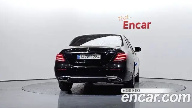 Mercedes-Benz E-Class 2018 — Şəkil 15/20