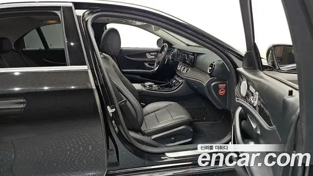 Mercedes-Benz E-Class 2018 — Şəkil 2/20