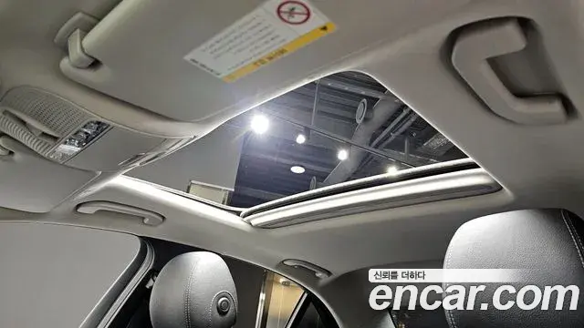 Mercedes-Benz E-Class 2018 — Şəkil 18/20