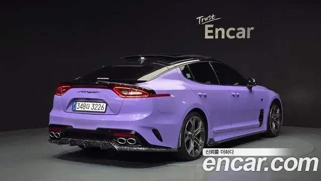 Kia Stinger 2019 — Şəkil 24/33