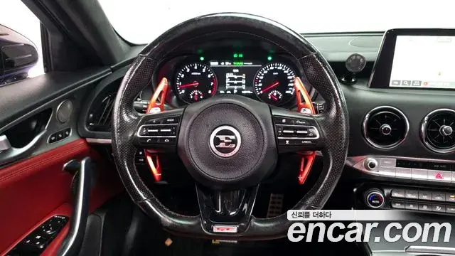 Kia Stinger 2019 — Şəkil 7/33