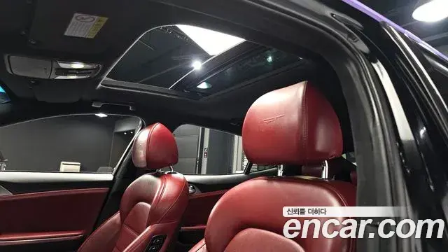 Kia Stinger 2019 — Şəkil 5/33