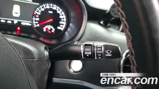 Kia Stinger 2019 — Şəkil 9/33