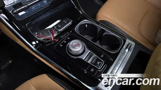 Kia Carnival 2021 — Фото 9/20