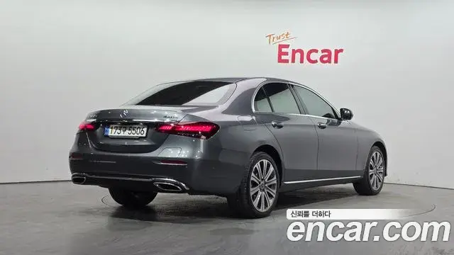 Mercedes-Benz E-Class 2022 — Şəkil 6/35