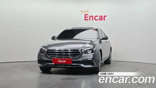 Mercedes-Benz E-Class 2022 — Şəkil 35/35