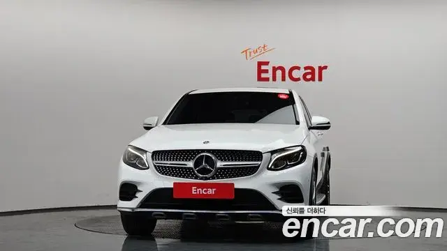 Mercedes-Benz GLC-Class 2018 — Şəkil 11/31