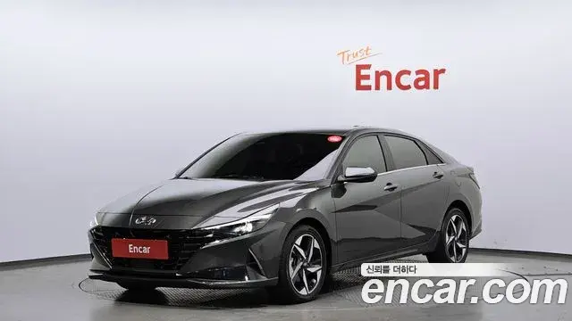 Hyundai The New Avante Hybrid 2021 — Photo 2/20