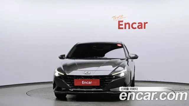 Hyundai The New Avante Hybrid 2021 — Photo 5/20