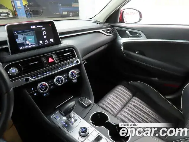 Genesis G70 2019 — Şəkil 13/20