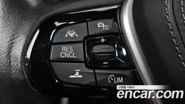 BMW 5 Series 2018 — Şəkil 4/34