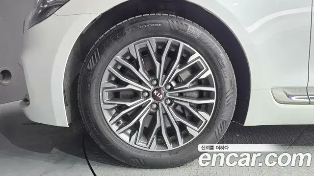 Kia The K9 2019 — ფოტო 14/31
