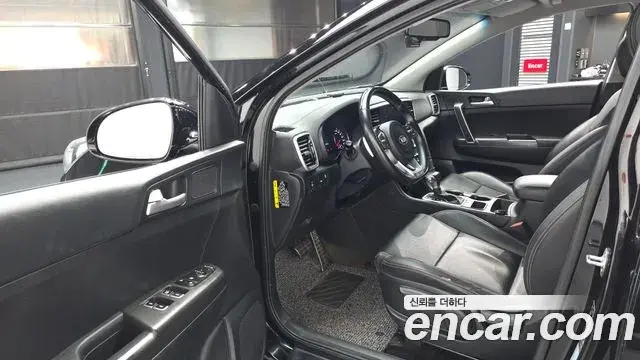 Kia Sportage The Bold 2020 — Photo 17/30