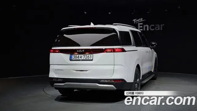 Kia Carnival 2021 — Фото 4/20