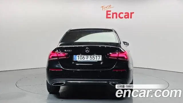 Mercedes-Benz A-Class 2021 — Şəkil 13/20