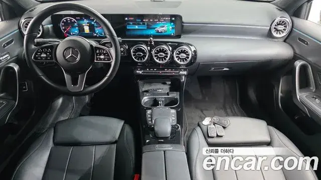 Mercedes-Benz A-Class 2021 — Şəkil 16/20