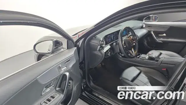 Mercedes-Benz A-Class 2021 — Şəkil 9/20