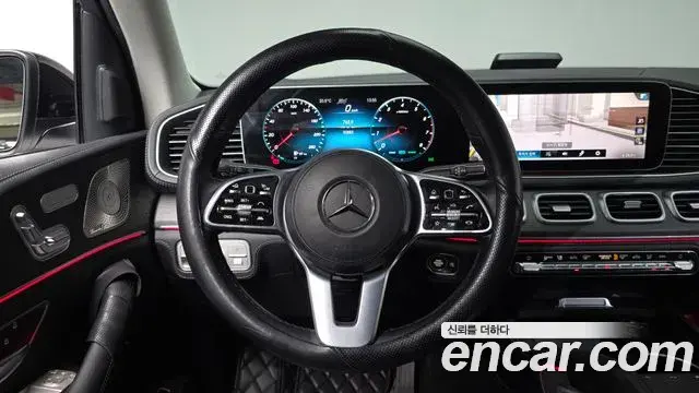 Mercedes-Benz GLE-Class 2022 — ფოტო 18/35
