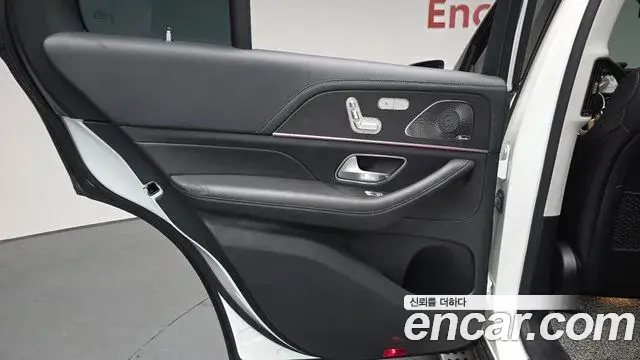 Mercedes-Benz GLE-Class 2022 — ფოტო 25/35