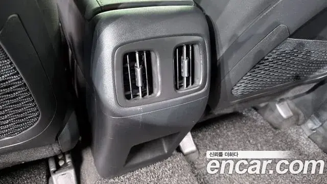 Hyundai Tucson Hybrid 2022 — ფოტო 18/33