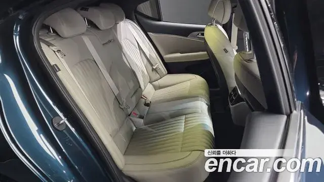 Genesis G70 2021 — Şəkil 24/30