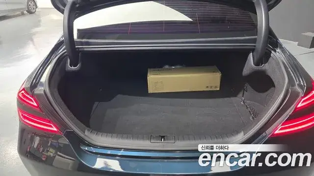 Genesis G70 2021 — Şəkil 12/30