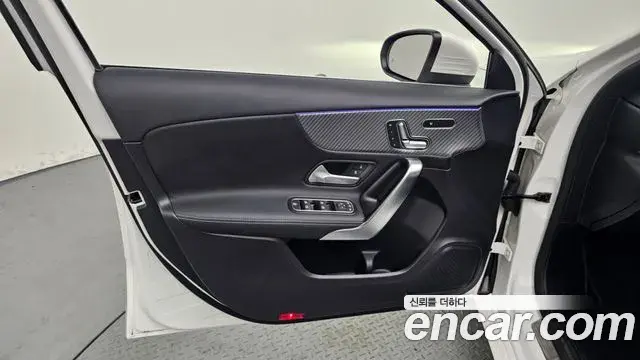 Mercedes-Benz A-Class 2025 — ფოტო 9/30