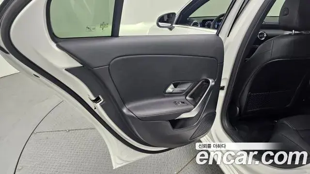 Mercedes-Benz A-Class 2025 — ფოტო 17/30