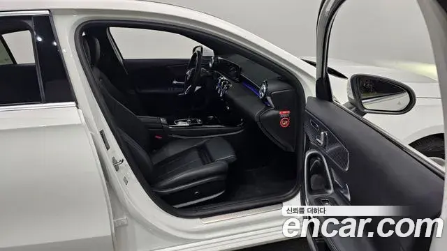 Mercedes-Benz A-Class 2025 — ფოტო 13/30