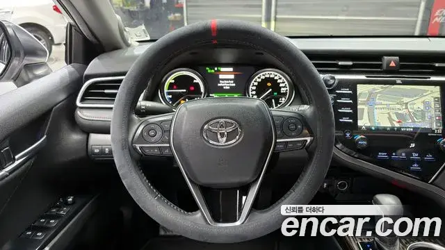 Toyota Camry 2018 — Şəkil 3/20
