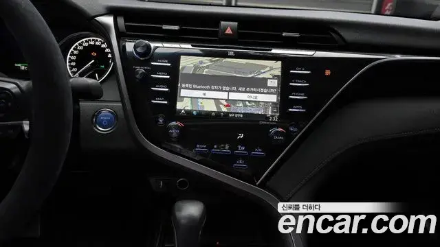 Toyota Camry 2018 — Şəkil 4/20