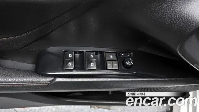 Toyota Camry 2018 — Şəkil 12/20