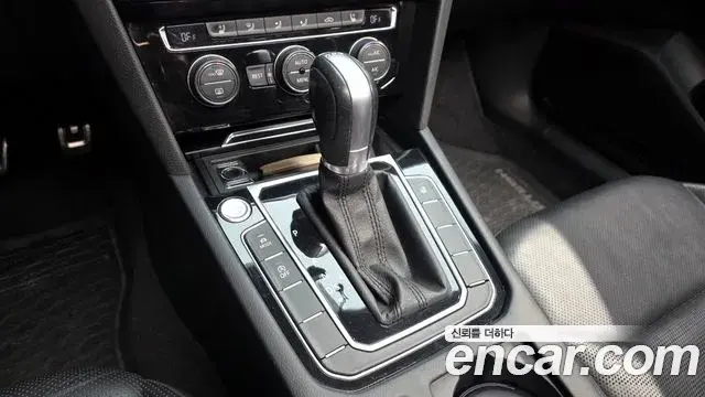 Volkswagen Arteon 2018 — Şəkil 7/20