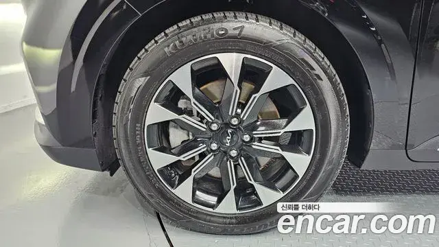 Kia Carnival 2022 — Фото 4/20