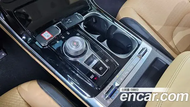 Kia Carnival 2022 — Фото 7/20