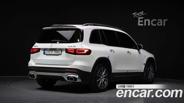 Mercedes-Benz GLB-Class 2021 — Şəkil 27/30