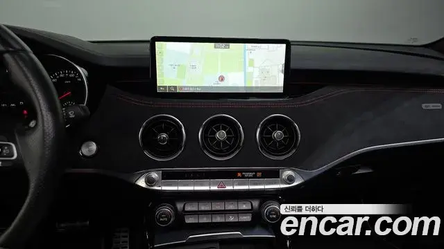 Kia Stinger Meister 2023 — ფოტო 4/35