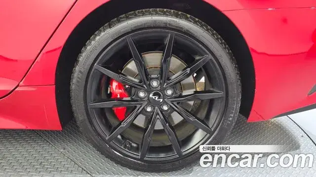 Kia Stinger Meister 2023 — ფოტო 28/35