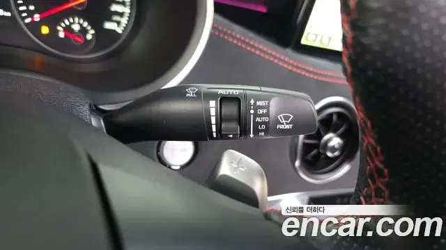 Kia Stinger Meister 2023 — ფოტო 21/35